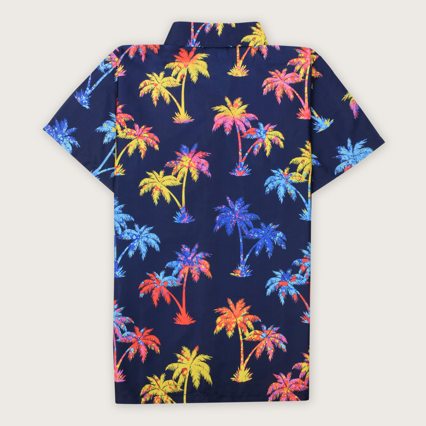 La camisa de las palmeras de colores