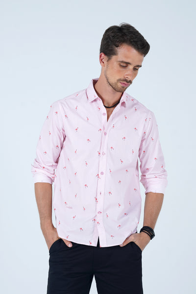 La camisa del rebaño de flamencos